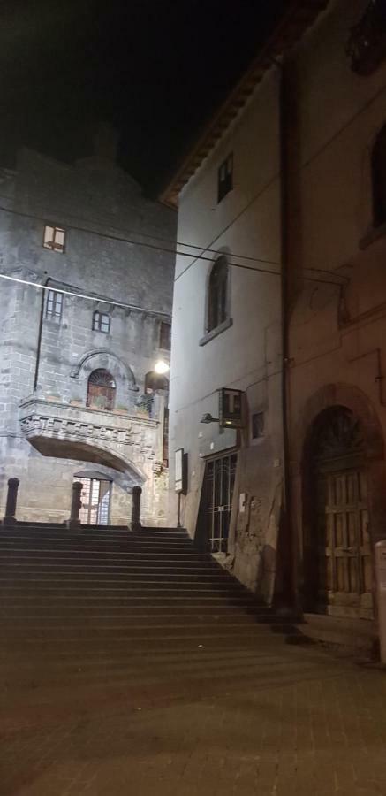 Suite Saffi 99 Viterbo Bagian luar foto